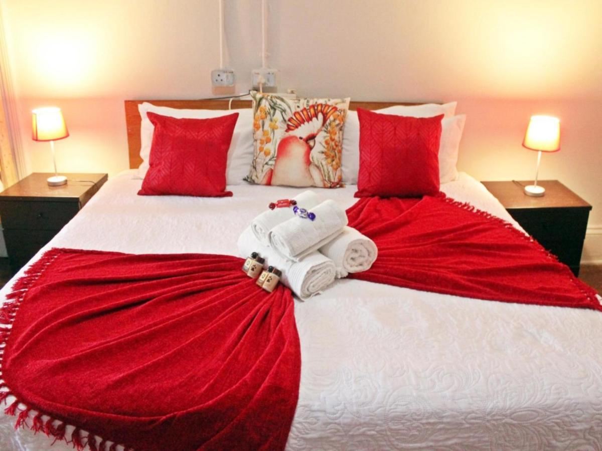 Bun Clody Manor - Guest House & Coffee Shop Hanover Room photo